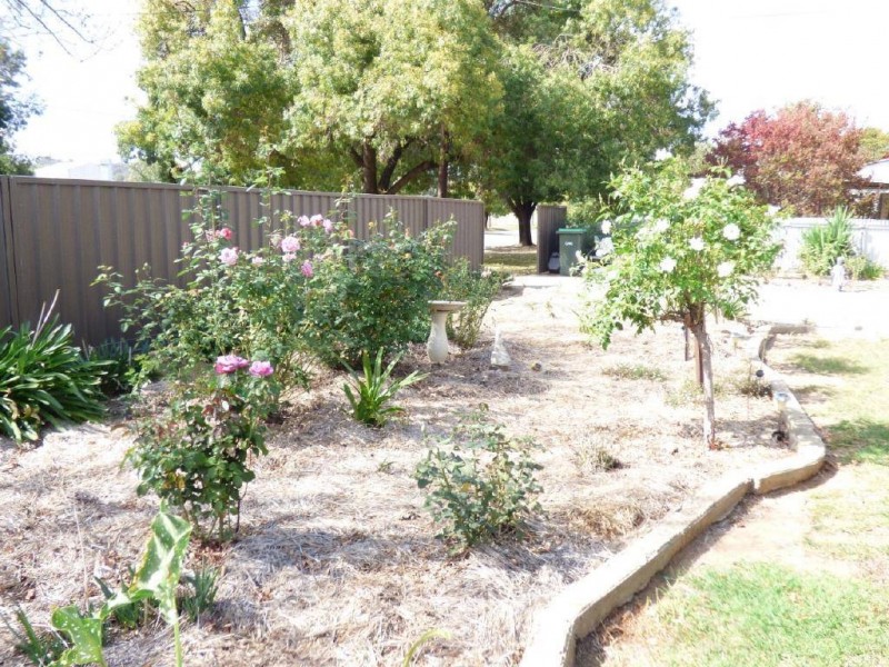 15 Hume Street, Cootamundra NSW 2590