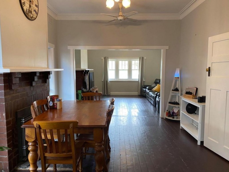 168 Sutton Street, Cootamundra NSW 2590