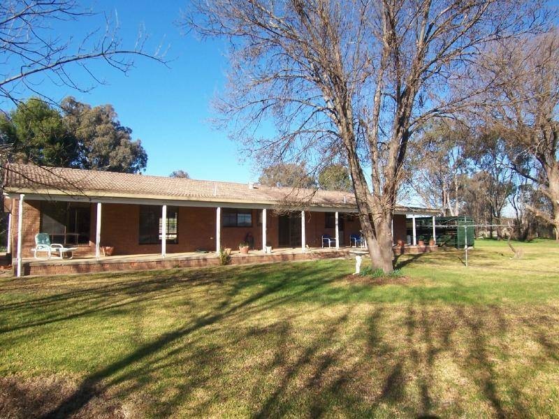 67 Rodeo Drive, Cootamundra NSW 2590