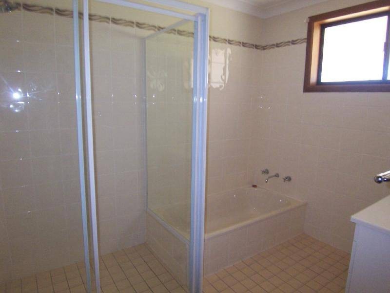 67 Rodeo Drive, Cootamundra NSW 2590