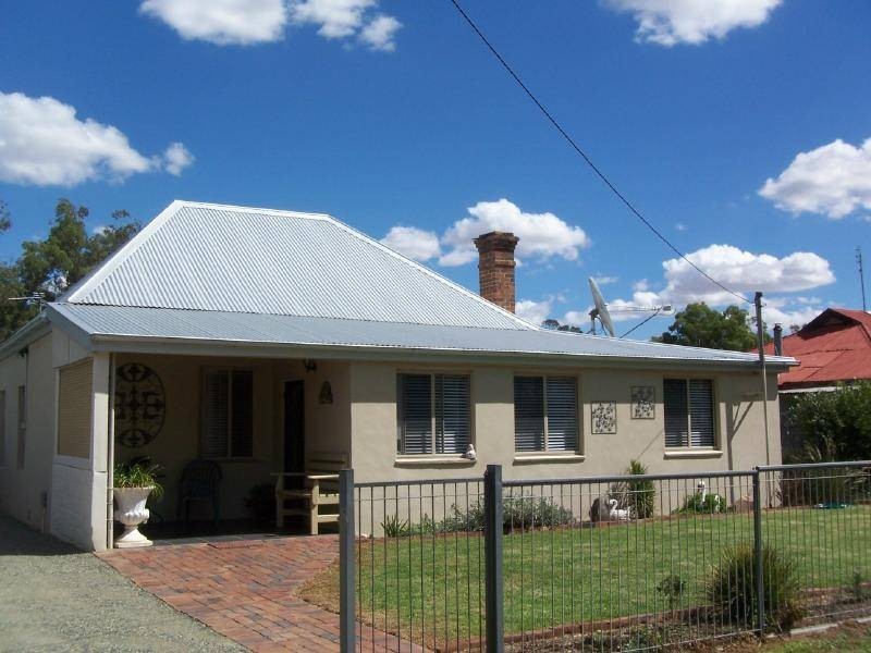 118 Burley Griffin Way, Stockinbingal NSW 2725