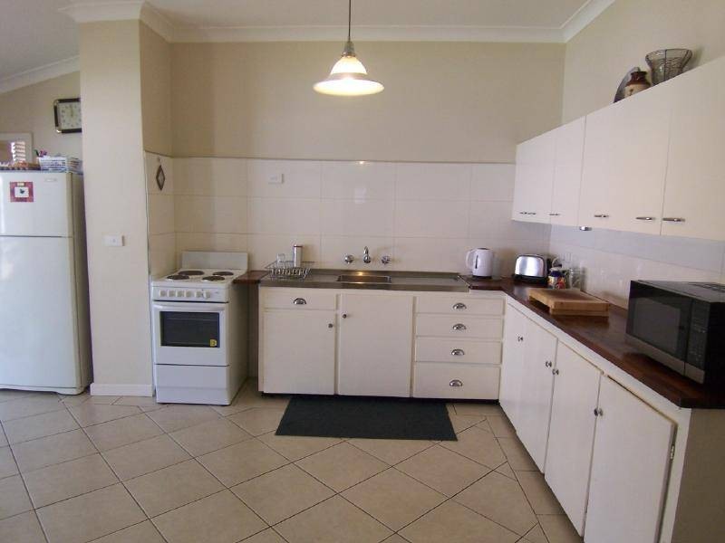 118 Burley Griffin Way, Stockinbingal NSW 2725