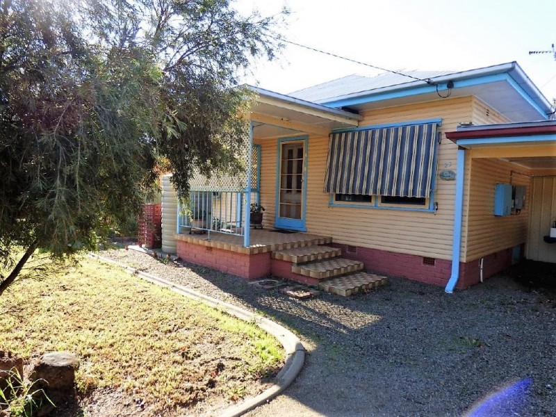 27 Williams Avenue, Cootamundra NSW 2590