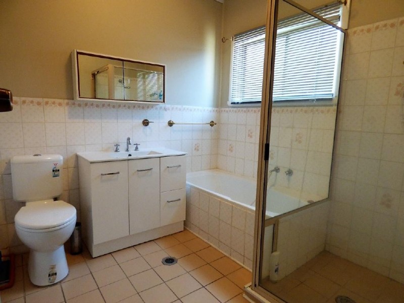 17 Gundagai Road, Cootamundra NSW 2590