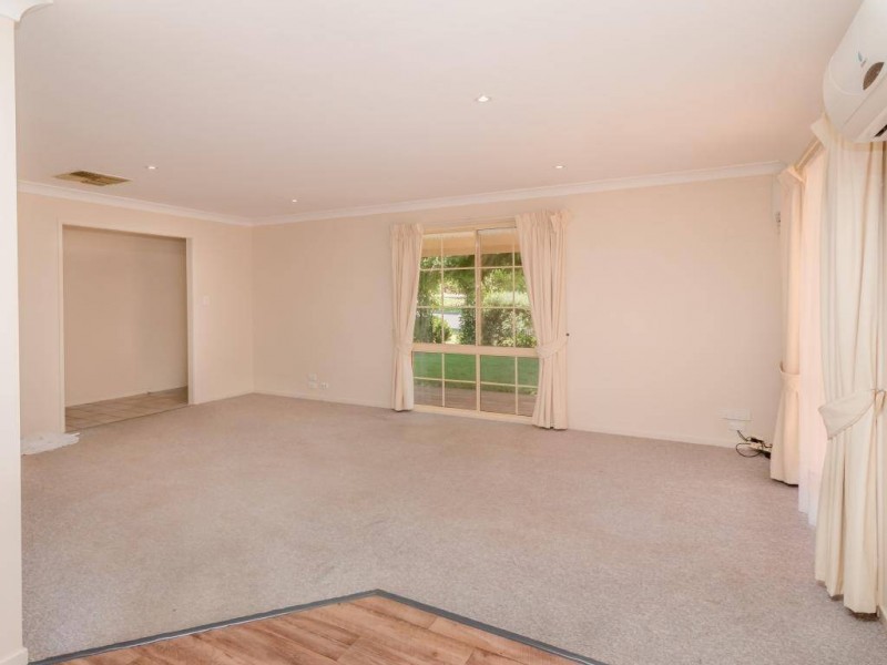 17 Harold Conkey Avenue, Cootamundra NSW 2590