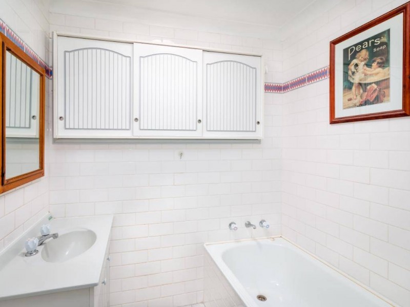 17 Harold Conkey Avenue, Cootamundra NSW 2590