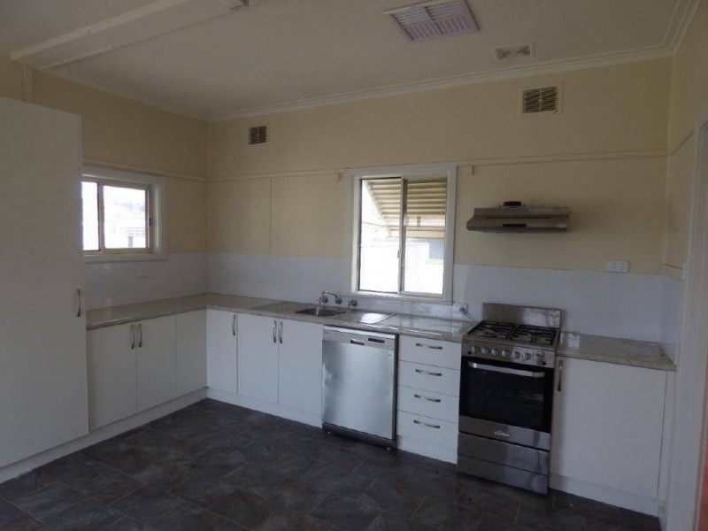 30 Francis Street, Cootamundra NSW 2590