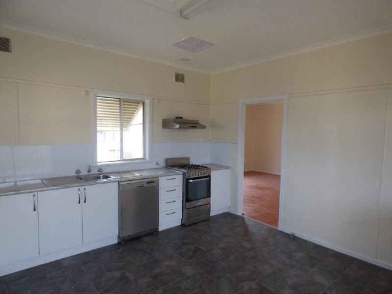 30 Francis Street, Cootamundra NSW 2590