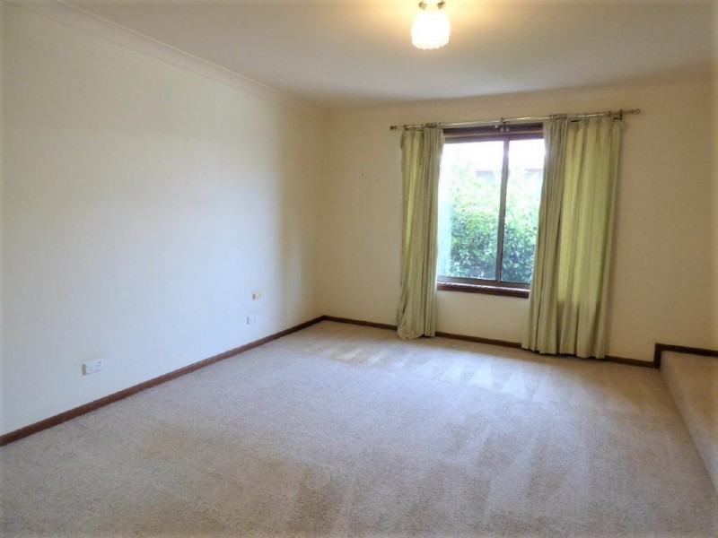 1 Minkara Avenue, Cootamundra NSW 2590