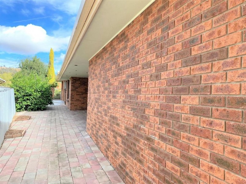 1 Minkara Avenue, Cootamundra NSW 2590