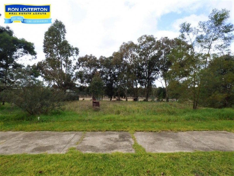 4 Pinkstone Avenue, Cootamundra NSW 2590