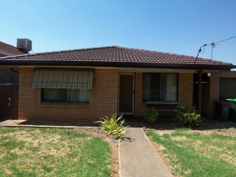 18 Gundagai Road, Cootamundra NSW 2590