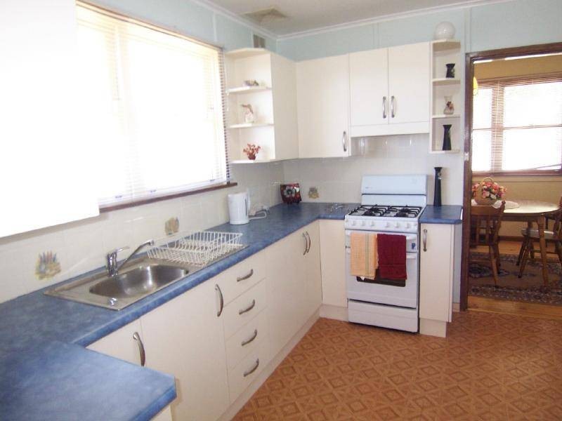 11 Richards Street, Cootamundra NSW 2590