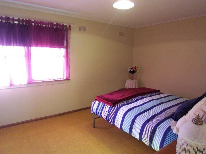 11 Richards Street, Cootamundra NSW 2590