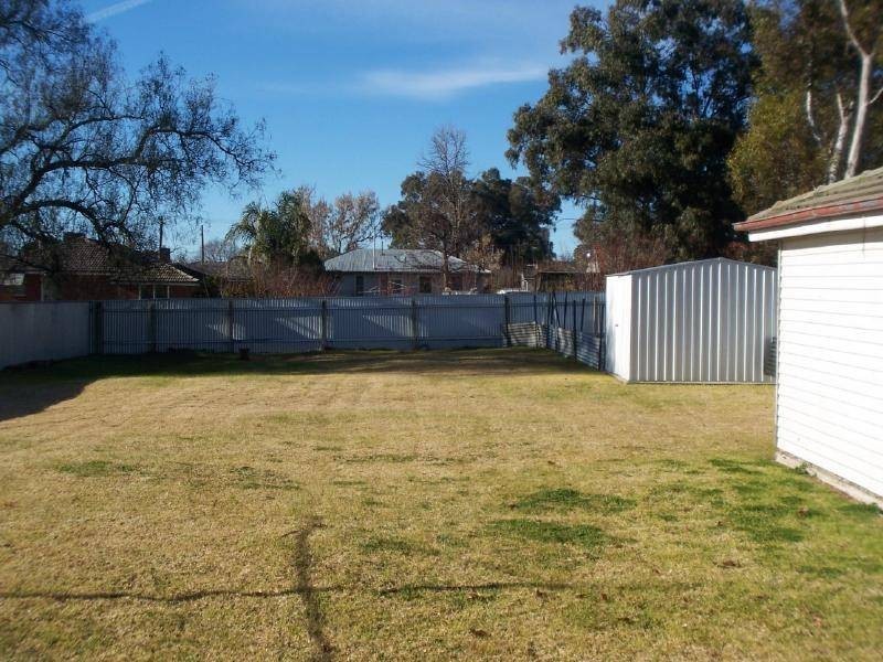 11 Richards Street, Cootamundra NSW 2590