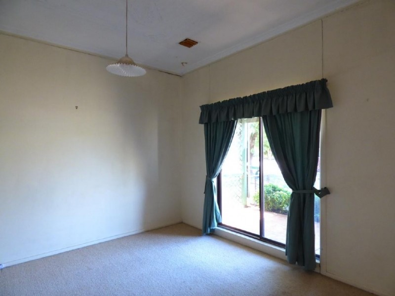 39 Hay Street, Cootamundra NSW 2590