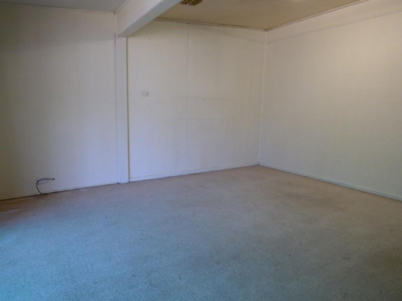 39 Hay Street, Cootamundra NSW 2590