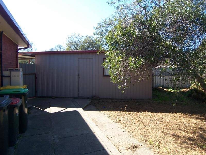 37 Cutler Avenue, Cootamundra NSW 2590