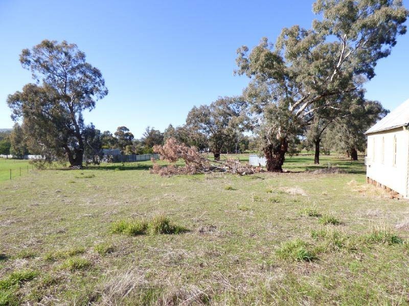 1-2 Bridge Street, Muttama NSW 2722