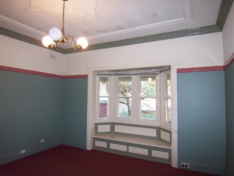 87 Thompson Street, Cootamundra NSW 2590