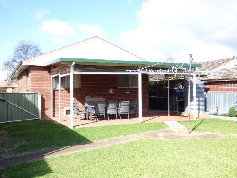 37 Ursula Street, Cootamundra NSW 2590