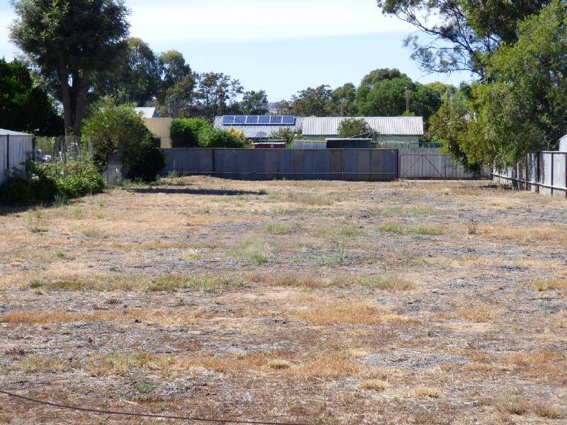 66 Berthong Street, Cootamundra NSW 2590