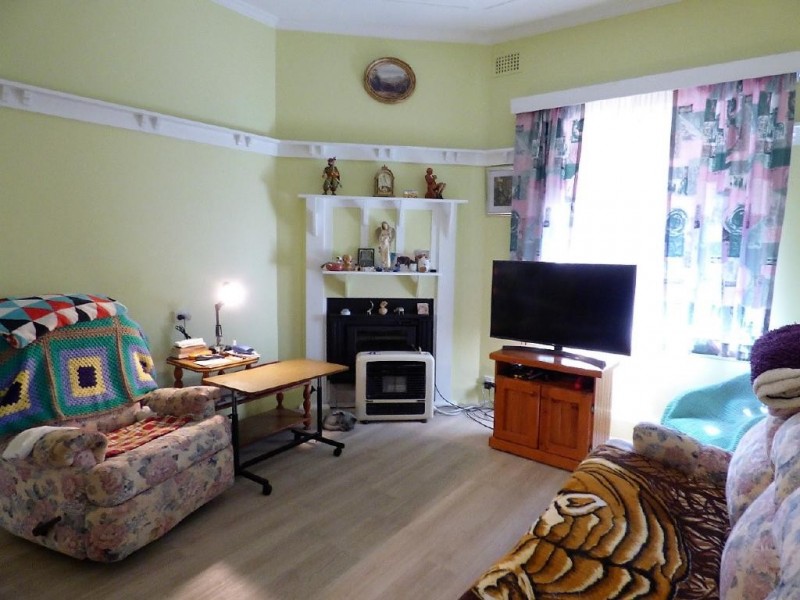 7 Short Street, Cootamundra NSW 2590