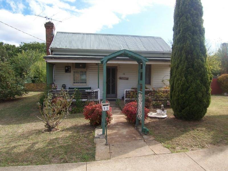 12 Yass Road, Cootamundra NSW 2590