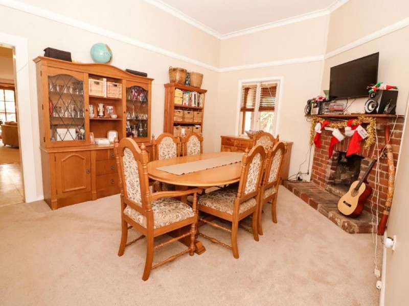 69 Parker Street, Cootamundra NSW 2590