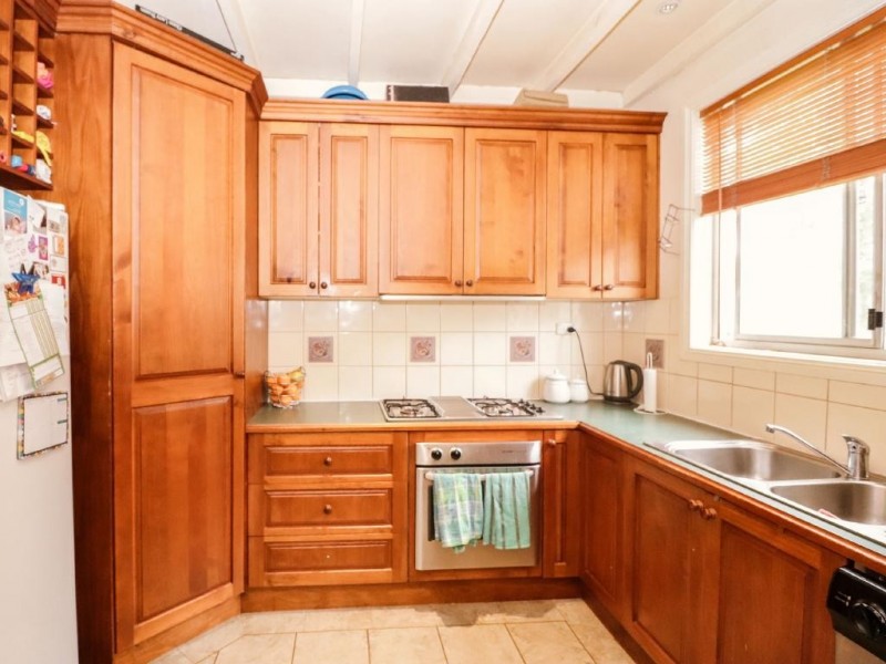 69 Parker Street, Cootamundra NSW 2590