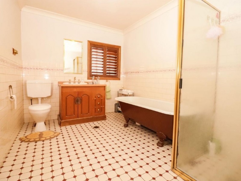 69 Parker Street, Cootamundra NSW 2590