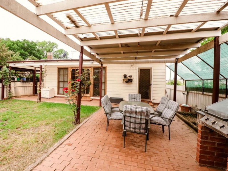 69 Parker Street, Cootamundra NSW 2590