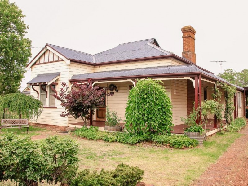 69 Parker Street, Cootamundra NSW 2590