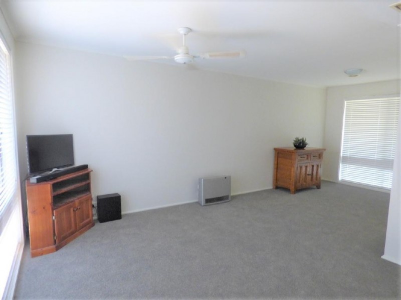 12 Coora Avenue, Cootamundra NSW 2590