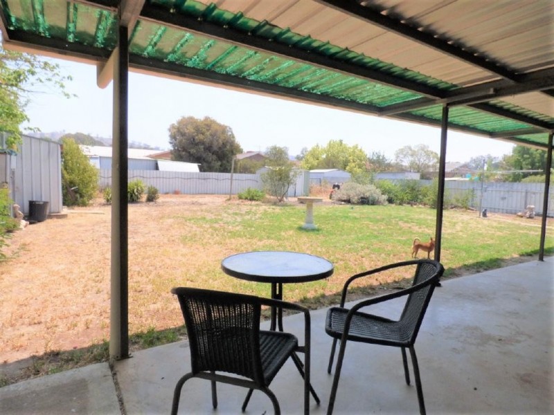 12 Coora Avenue, Cootamundra NSW 2590