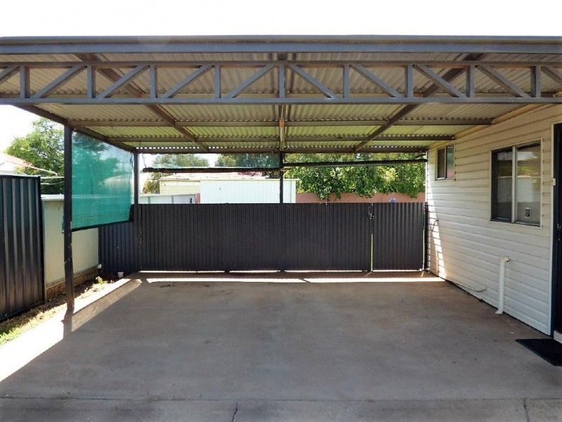 35 Sutton Street, Cootamundra NSW 2590