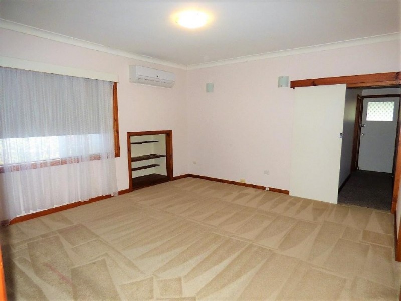 35 Sutton Street, Cootamundra NSW 2590