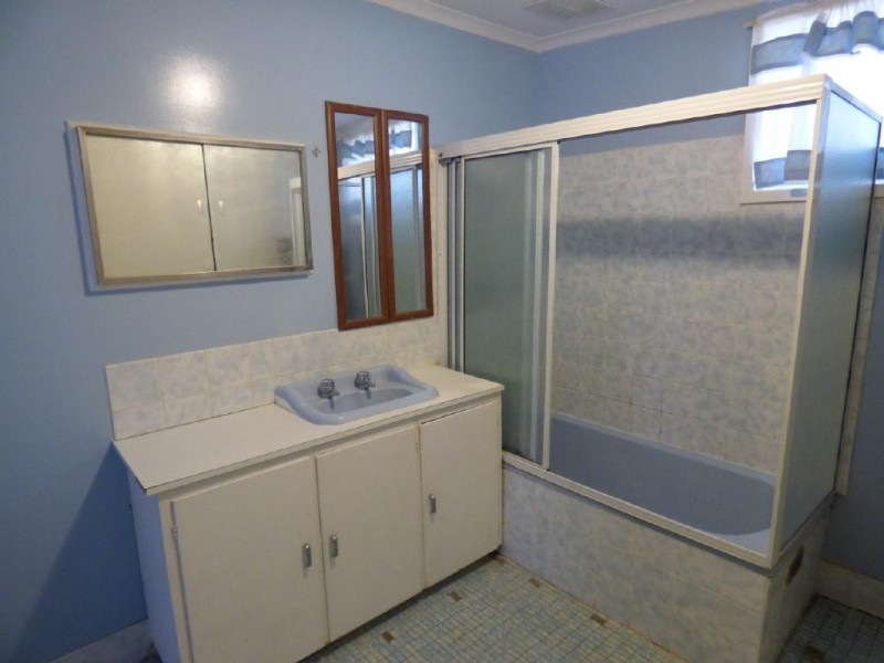 35 Sutton Street, Cootamundra NSW 2590