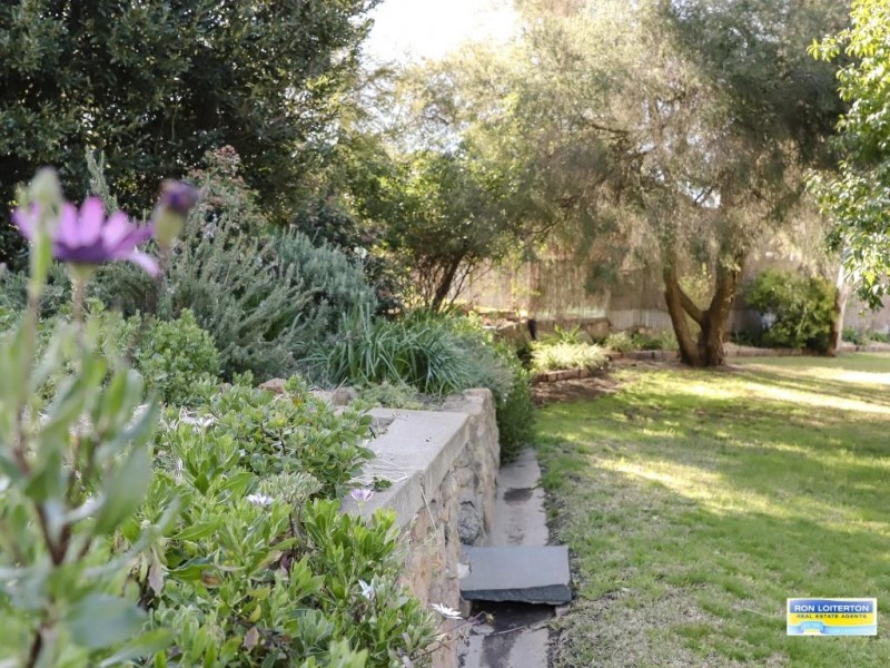 8-10 Richards Street, Cootamundra NSW 2590
