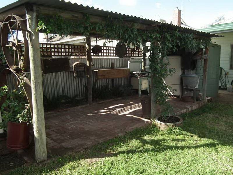 97 Thompson Street, Cootamundra NSW 2590