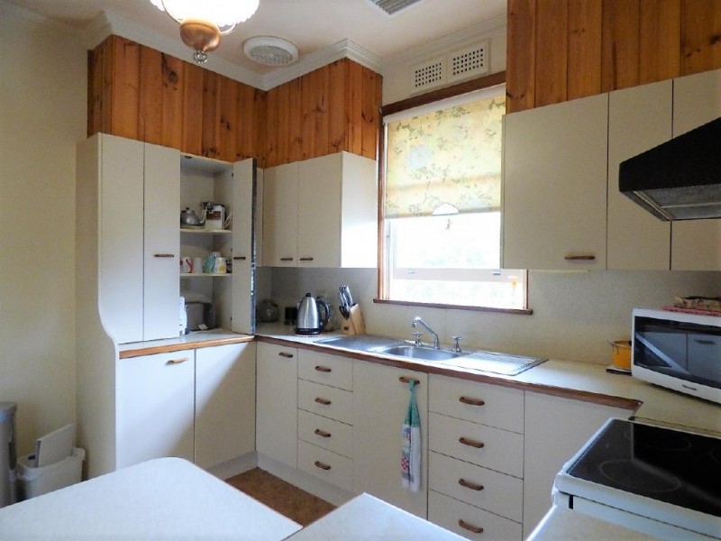 27 Murray Street, Cootamundra NSW 2590