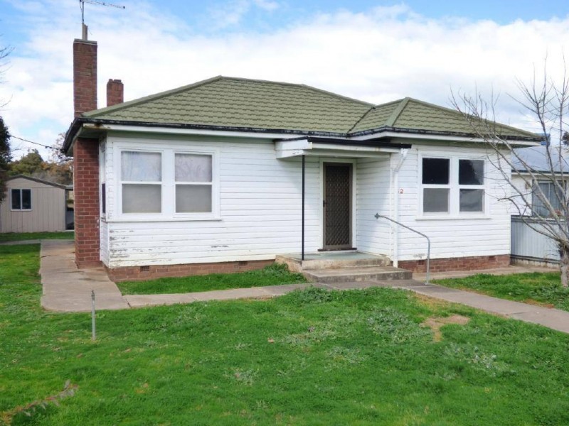 62 Berthong Street, Cootamundra NSW 2590