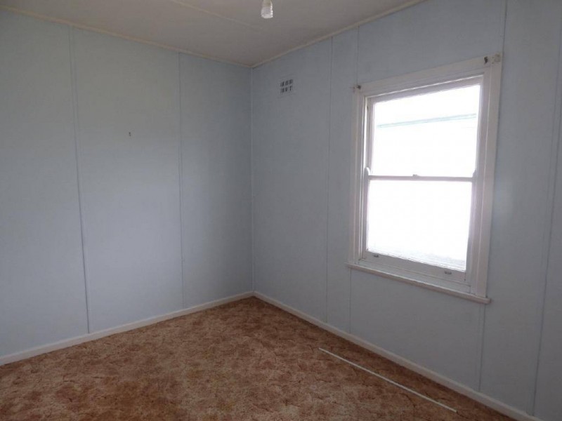 62 Berthong Street, Cootamundra NSW 2590