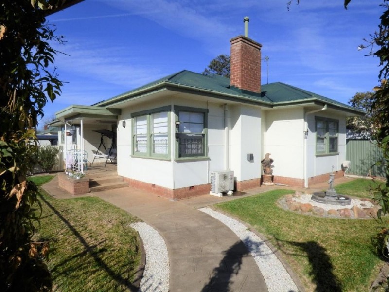 1 Hovell Street, Cootamundra NSW 2590
