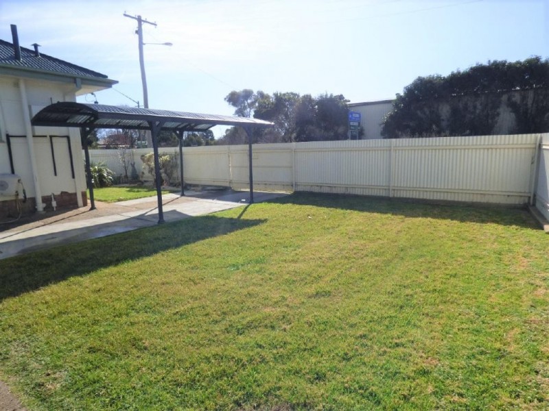 1 Hovell Street, Cootamundra NSW 2590