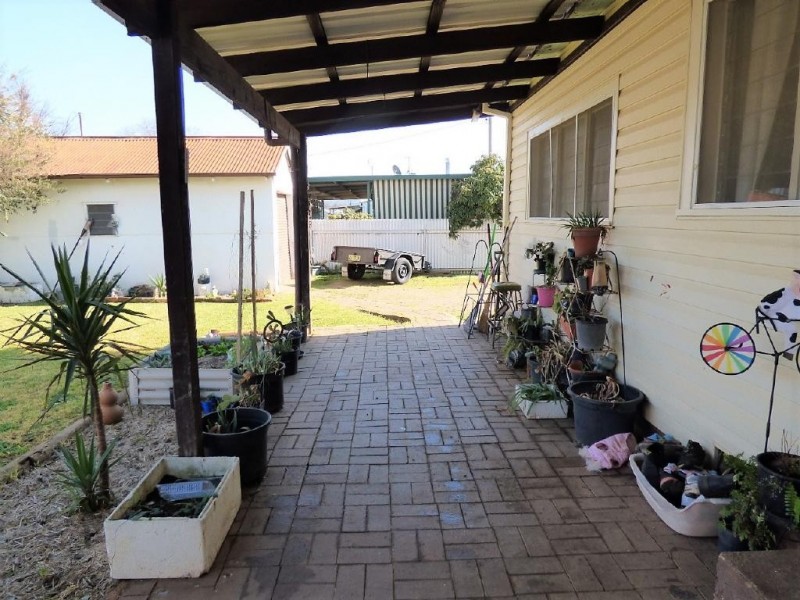 144 Temora Street, Cootamundra NSW 2590