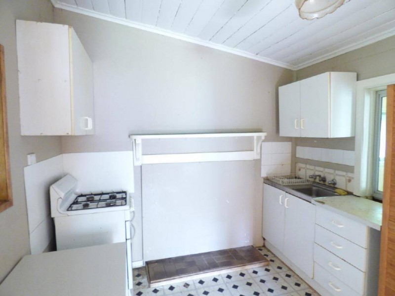 12 Yass Road, Cootamundra NSW 2590