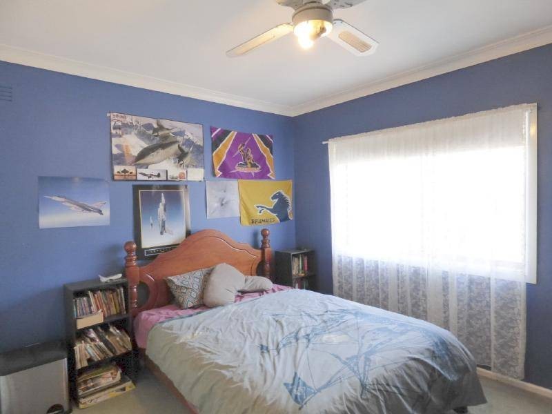 77 Centenary Avenue, Cootamundra NSW 2590