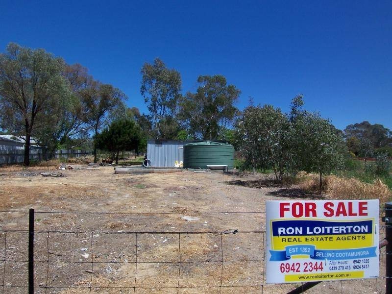 8 Watson Street, Wallendbeen NSW 2588