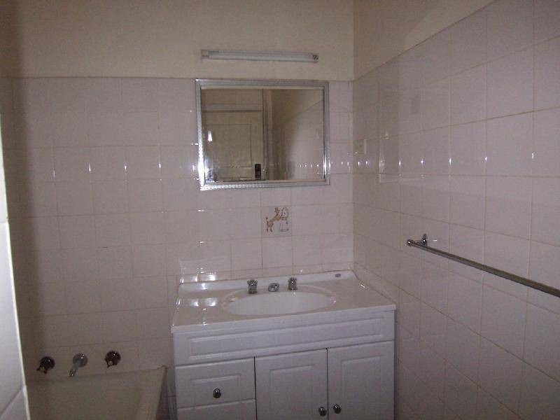 82 Adams Street, Cootamundra NSW 2590